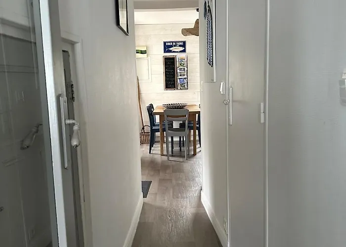 Semesterbostad La Maison De Pierre 2 Port-en-Bessin-Huppain